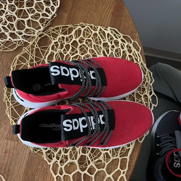 Gently used Adidas slip-on sneakers – easy on/off, no laces to tie! - Picture 9 of 12